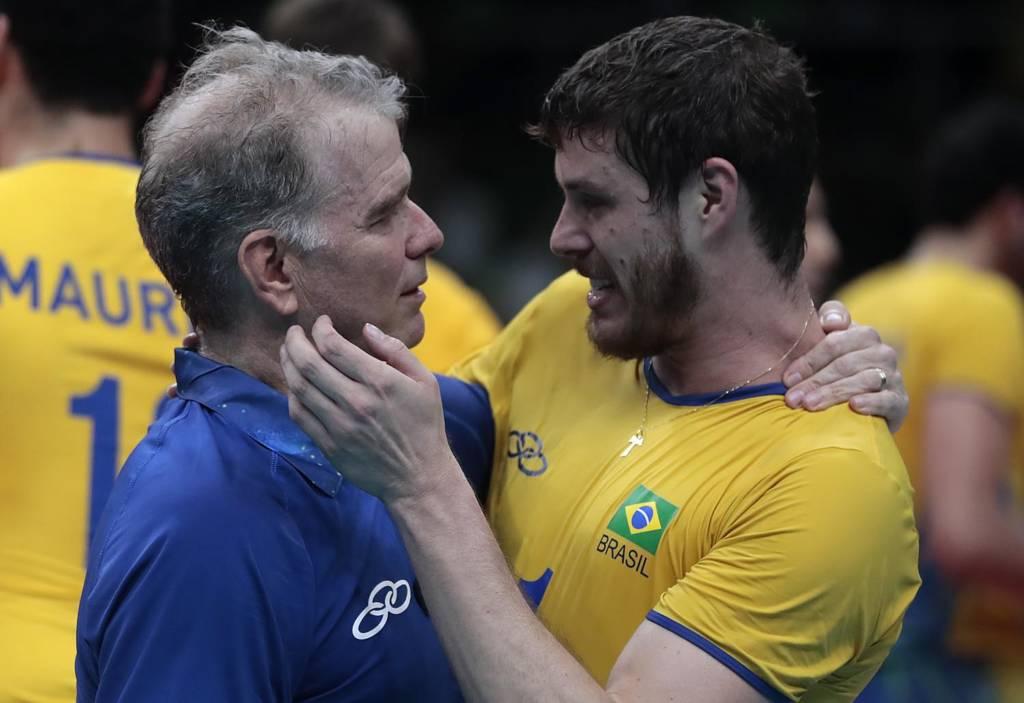 Bernardinho divulga mensagem emocionante para Bruninho: “Me fez aprender o…”