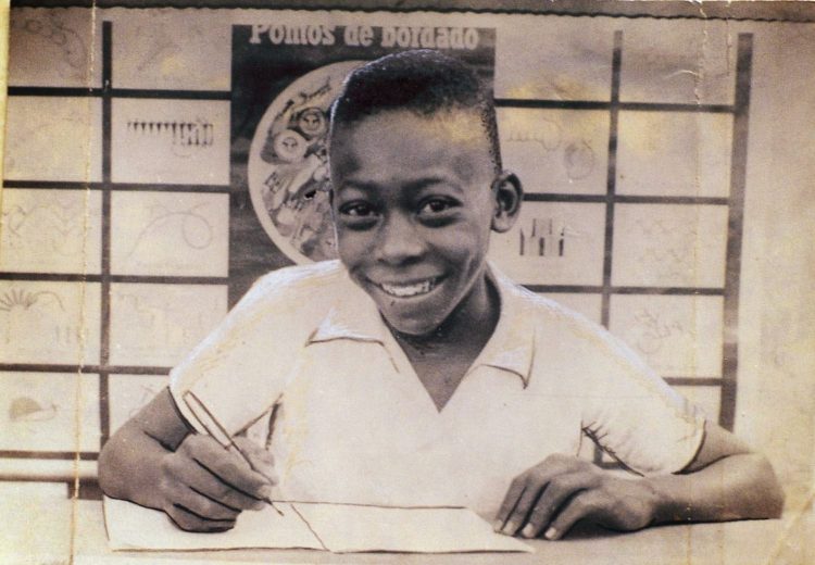 Foto de Pelé na escola em Bauru, São Paulo