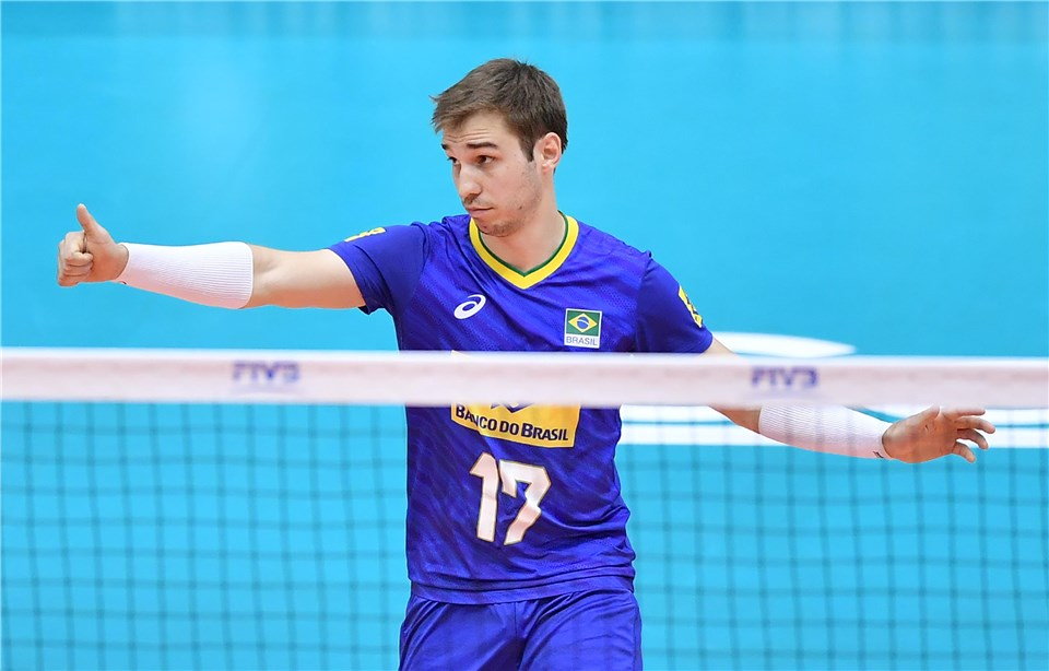 Thales defende escolha de Bernardinho: “Honorato é capaz de jogar como líbero”