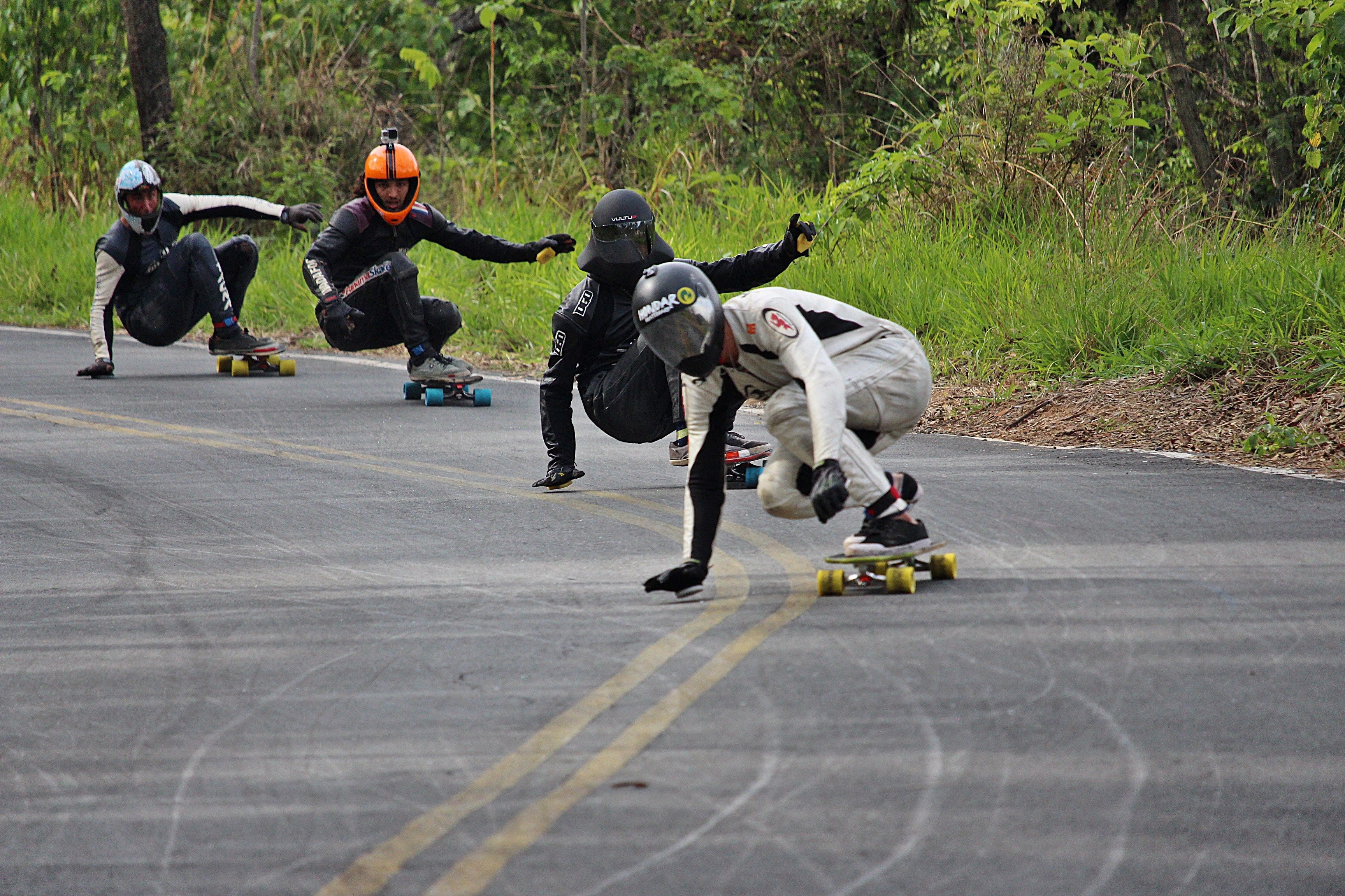 Conheça o Skate Downhill, o famoso Skate de Ladeira