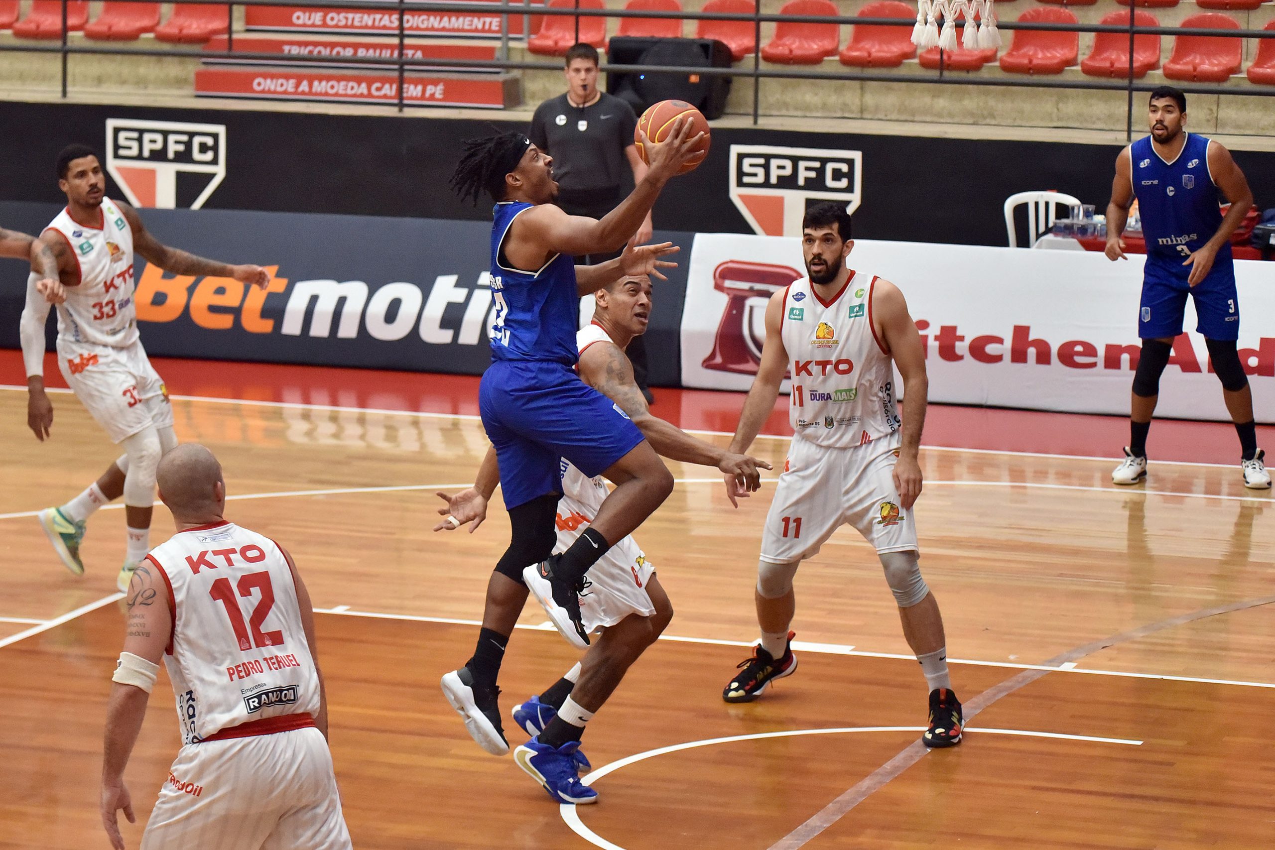 Caxias do Sul x Minas – Resultado, destaques e reação