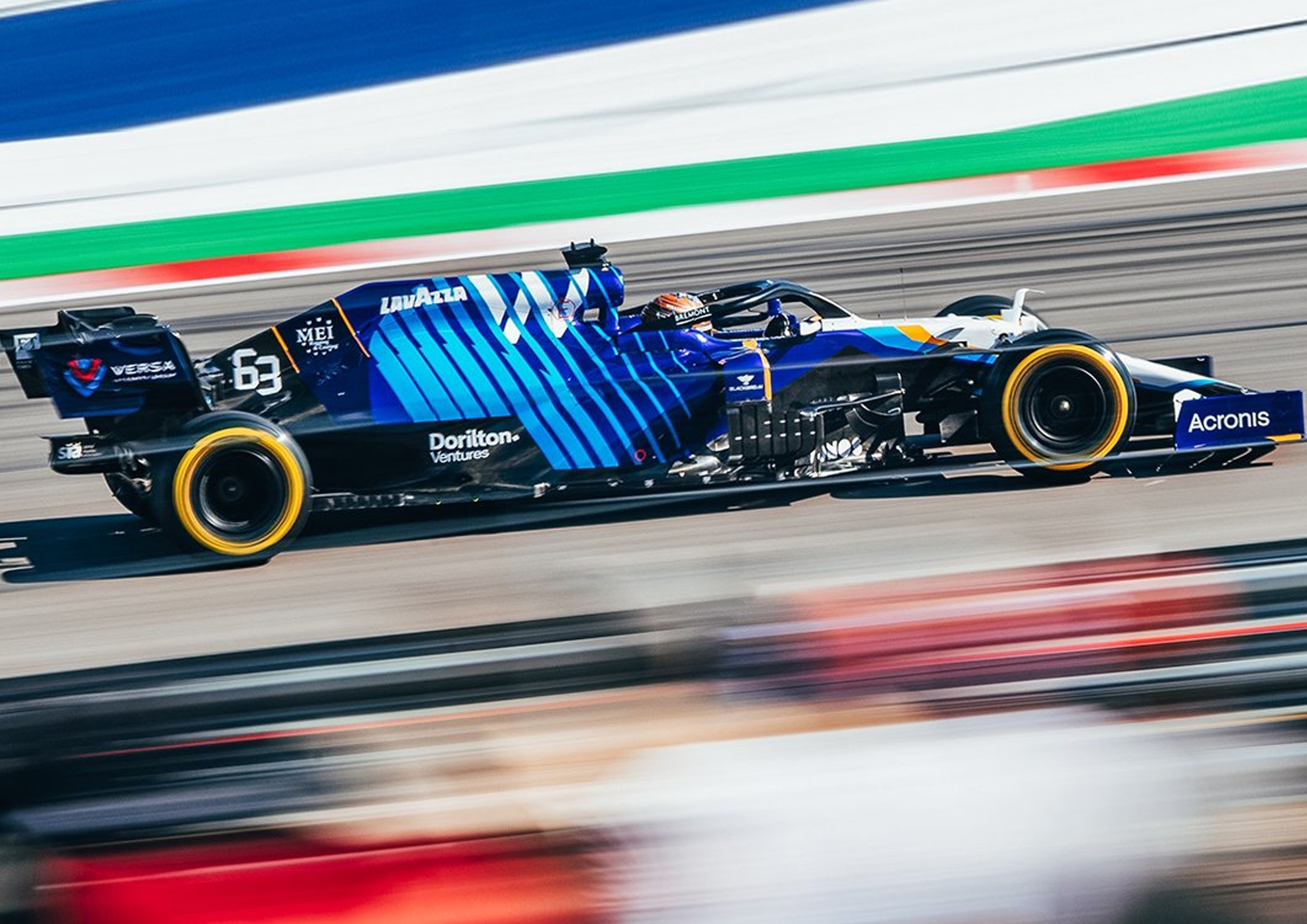 Russell e Williams buscam distância da Alfa Romeo