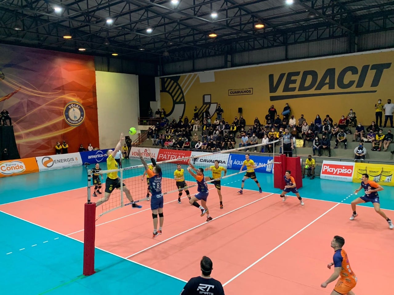 Guarulhos vence são José e saí na frente na semi do paulista