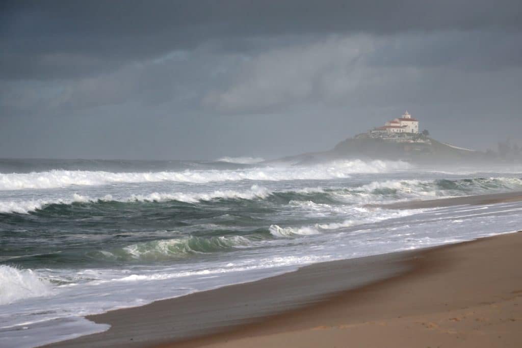 Praia de Itaúna recebe o Saquarema Surf Festival