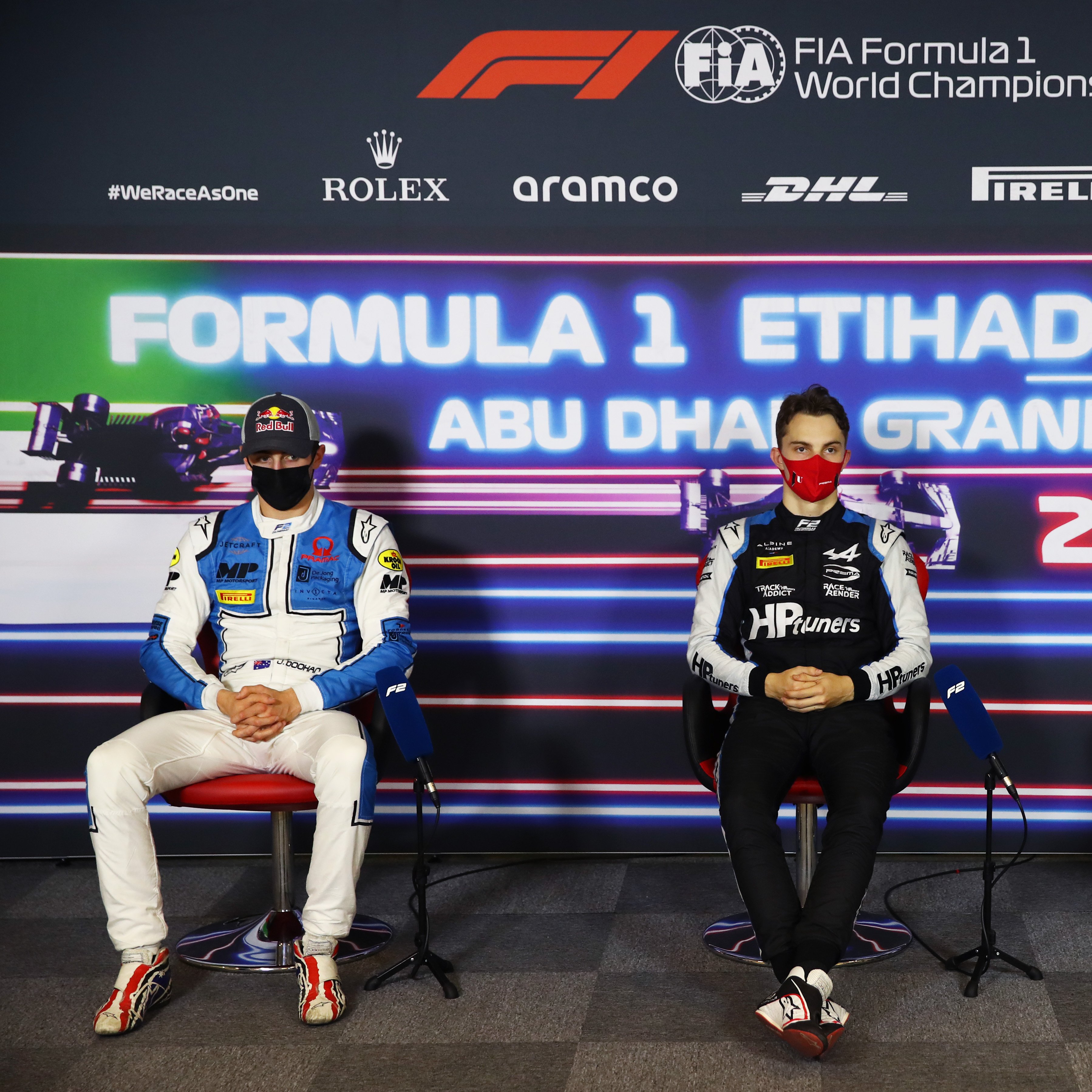 Piastri marca a quinta pole consecutiva e larga na frente no domingo