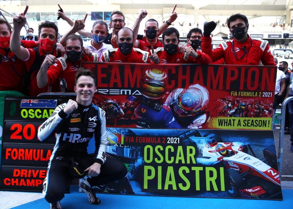 Oscar Piastri fatura o título da Fórmula 2 na Corrida 1 no GP de Abu Dhabi