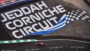 Hamilton e Verstappen dominam os treinos livres do GP da Arábia Saudita