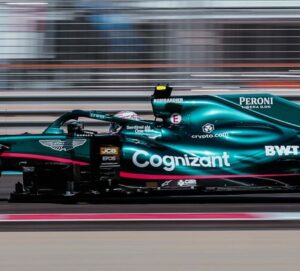 Aston Martin fecha novo patrocínio