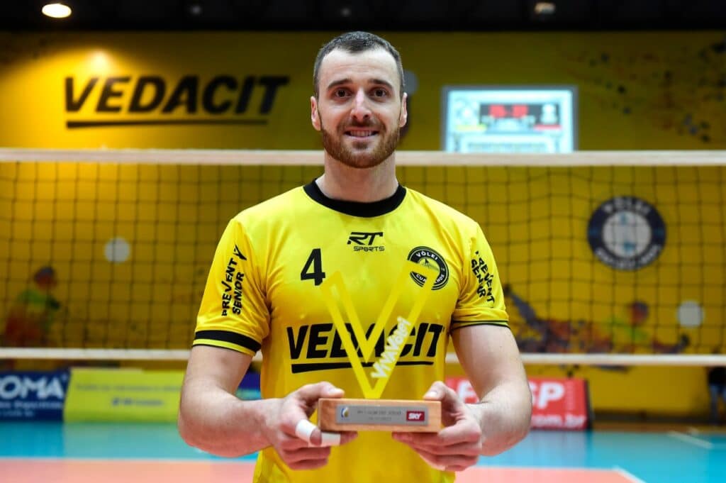 Exclusivo: Franco atribui vitória a comportamento e torcida