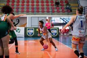 Vera Cruz Basquete anuncia a contratação de Beatriz Oliveira