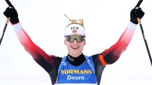 Biatlo: Com emoção na chegada, Noruega leva o ouro na primeira prova