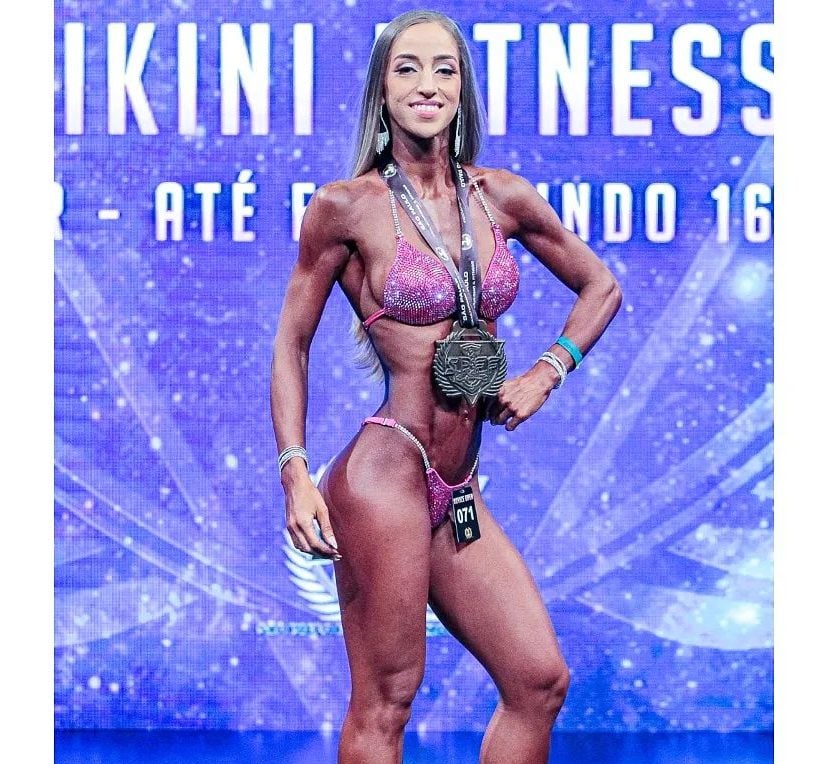 Luana Munhoz é campeã da categoria Bikini até 1,68 cm e conquista Overall
