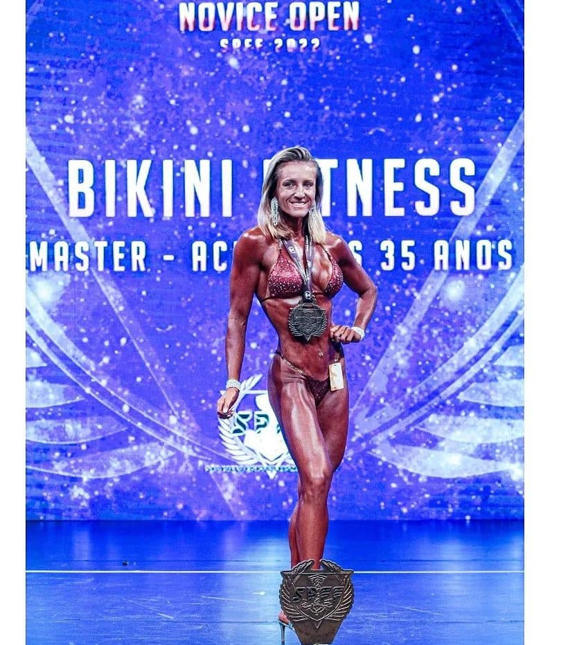 Flávia Peixoto é campeão Bikini Master no Novice Open 2022