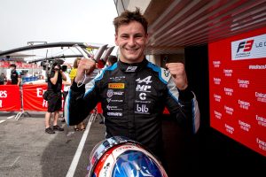 Victor Martins vence corrida 2 da F3 no Bahrein