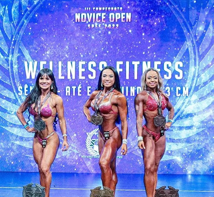 Karina Toshie é campeã da categoria Wellness até 1,63 cm no Novice Open 2022
