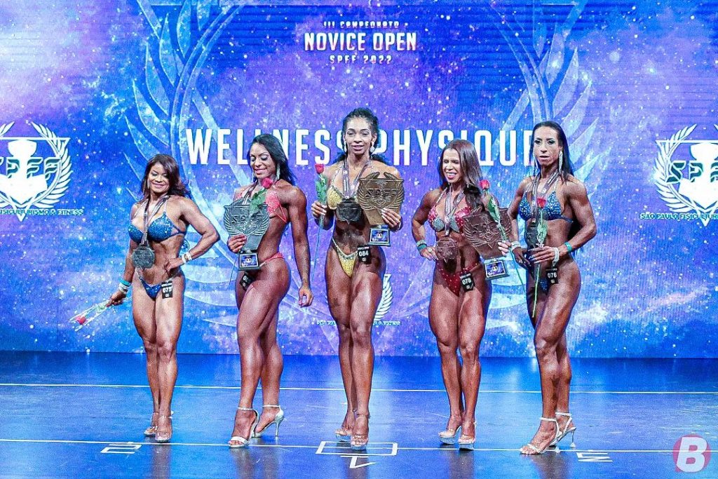 Wellness Physique Novice Open 2022: Rafaela Nascimento conquista top 1 após disputa equilibrada