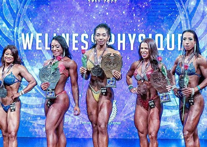 Wellness Physique Novice Open 2022: Rafaela Nascimento conquista top 1 após disputa equilibrada