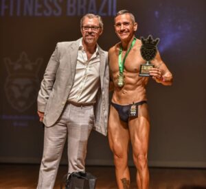 Paulo Santos conquista top 1 na categoria Master do Natural Bodybuilding