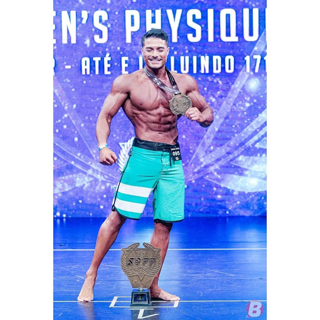 Luan Pires é campeão da categoria Men's Physique até 1,71 cm no Novice Open