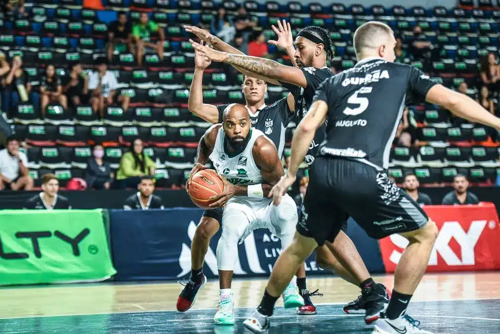 Bauru x Pato Basquete como aconteceu – Resultado, destaques e reação