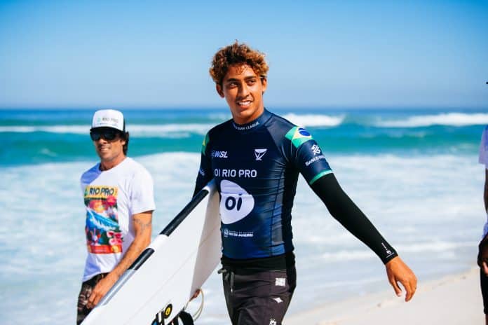 Samuel Pupo consegue nota 9, vence Caio Ibelli e avança para as quartas
