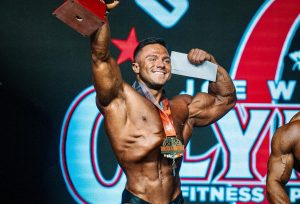 Classic Physique Southwest 2022 – Valentin Petrov conquista top 1