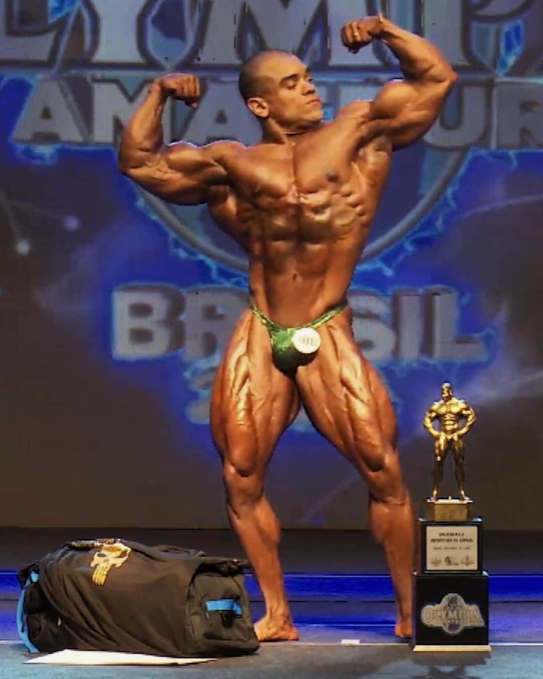 Exclusiva – Vitor Porto exalta conquista de Pro Card e divulga qual será seu próximo desafio no fisiculturismo