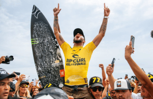 Filipe Toledo comenta sobre a “vibe” da WSL Finals 2022 em Trestles