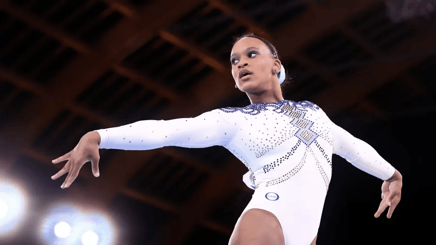 Brasileira ganha medalha de ouro inédita no mundial de ginástica artística