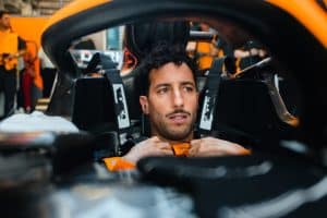 Mclaren faz pit-stop mais rápido da F1 2022