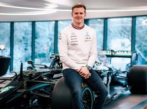 Mick Schumacher será piloto reserva da Mercedes em 2023