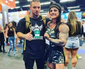 Mr. Saizen comenta sobre a Bodybuilder Alcione Santos em entrevista exclusiva