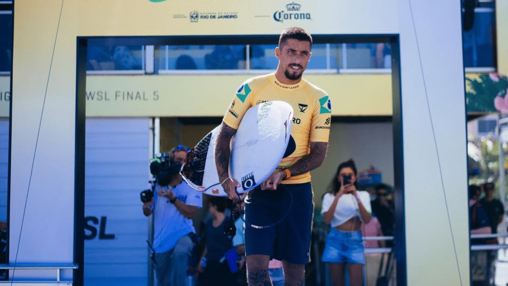 “A fome tá grande”: Filipe Toledo projeta próxima etapa da WSL