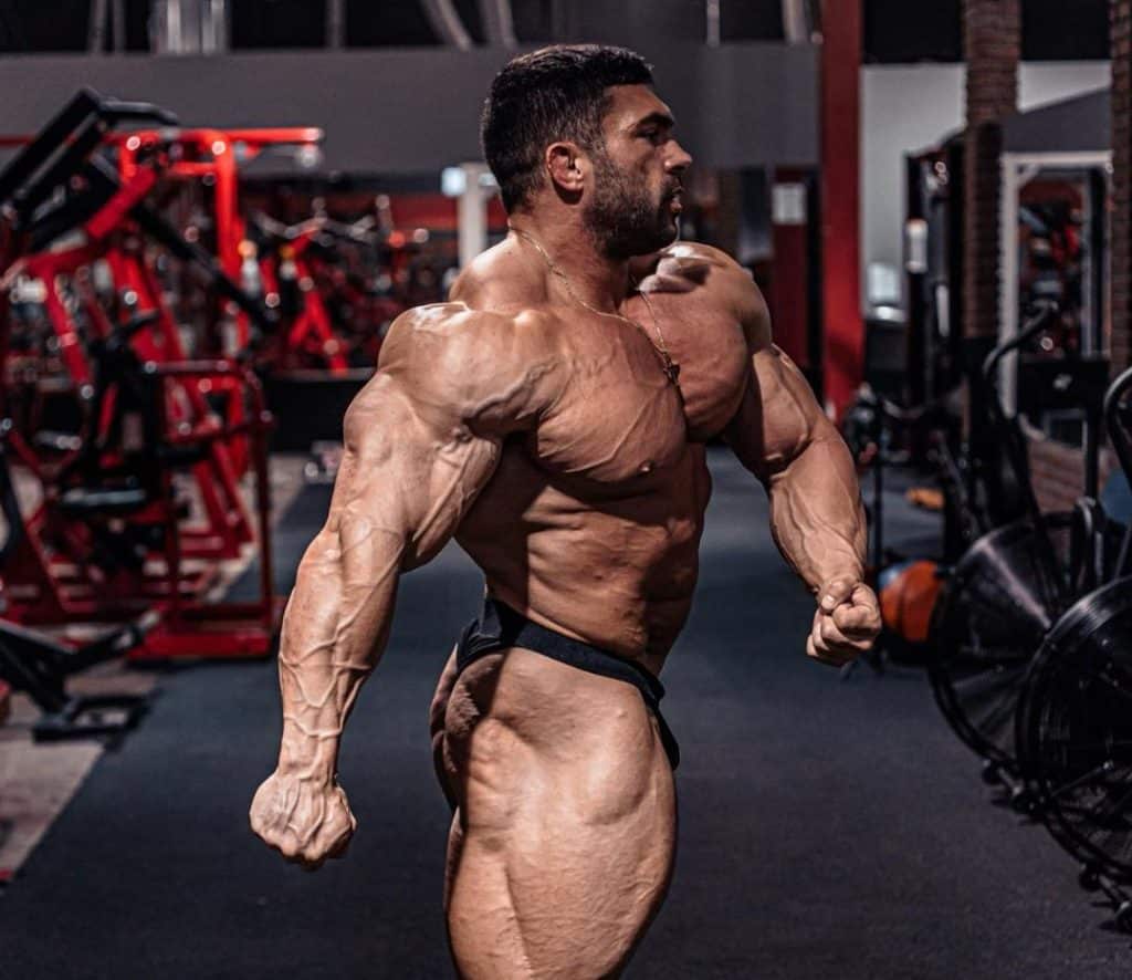 Derek Lunsford mostra físico pela primeira vez após Olympia 2022