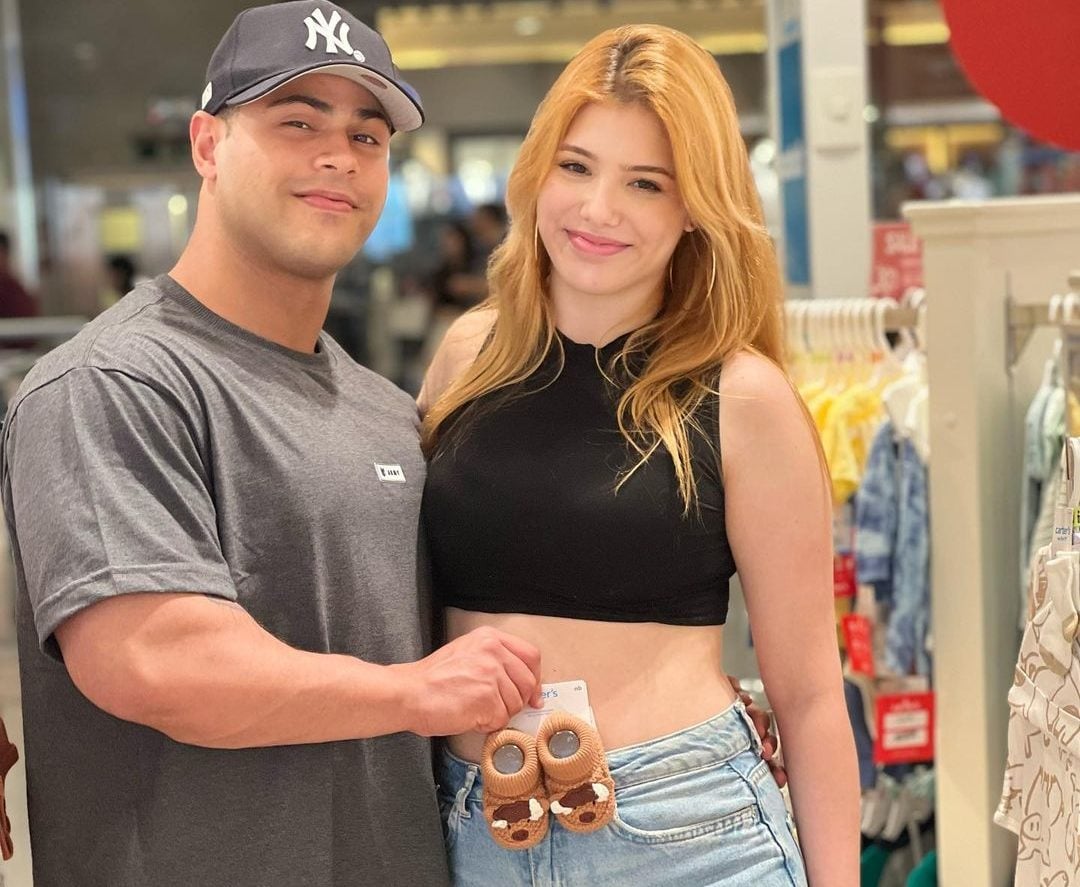 Gui Cariani revela gravidez e Renato será avô aos 46 anos