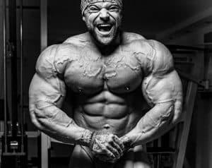 Mike Sommerfeld mostra físico faltando um mês para competir