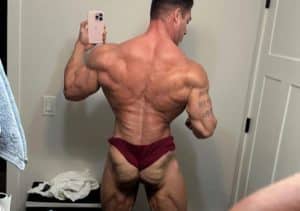 Caike Pro aparece com glúteo fibrando em preparação para Arnold Ohio