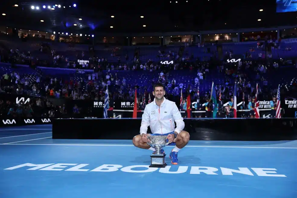 De volta ao topo! Djokovic ganha seu 10º Australian Open e se torna número 1 do mundo