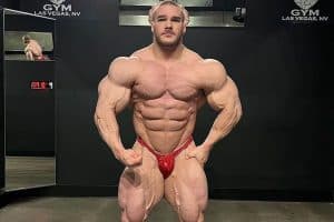 Nick Walker aparece com físico insano em atualização