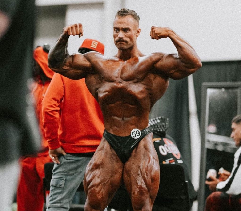 Dieta do Chris Bumstead (Cbum): proteína, carboidrato, calorias e suplementação