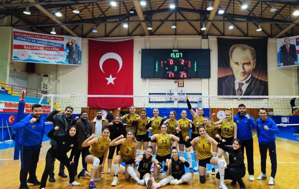 Equipe feminina de vôlei está desaparecida após terremoto na Turquia