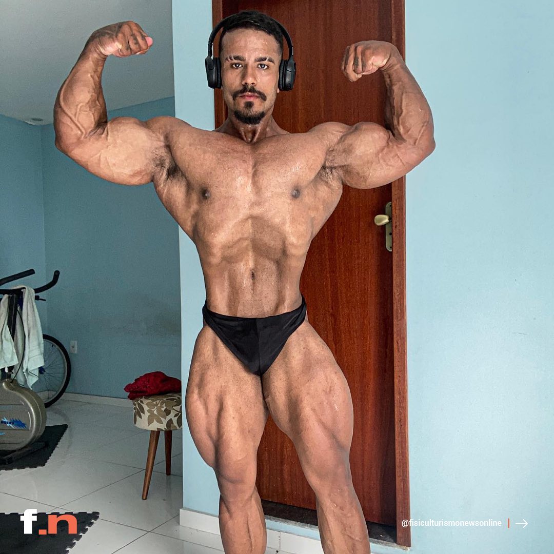 Alex Teixeira mostra físico atual para competir na Classic