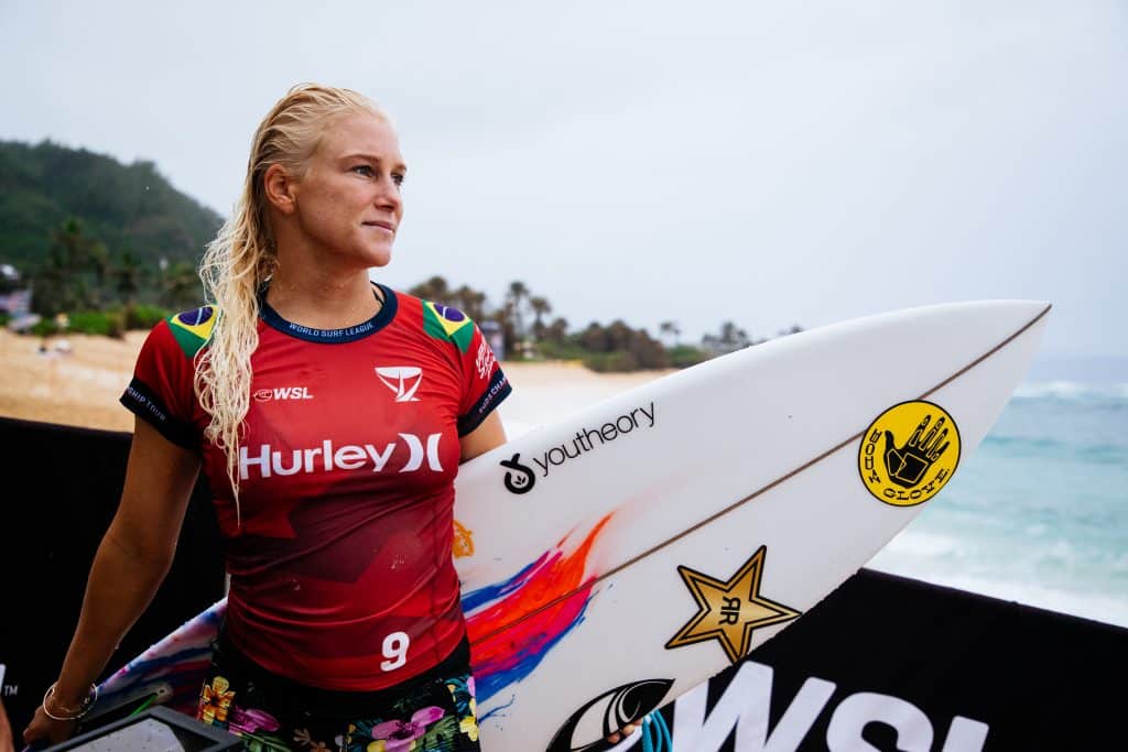 Com condições desafiadores, Luana Silva e Tatiana Weston-Webb são eliminadas de Sunset Beach