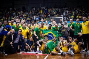 Seleção Brasileira de Basquete recebe cumprimentos de Presidente da Confederação