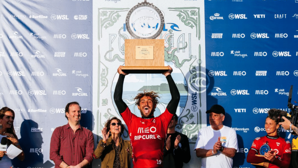 Jovem supera Medina e Toledo e é o melhor brasileiro no ranking da WSL