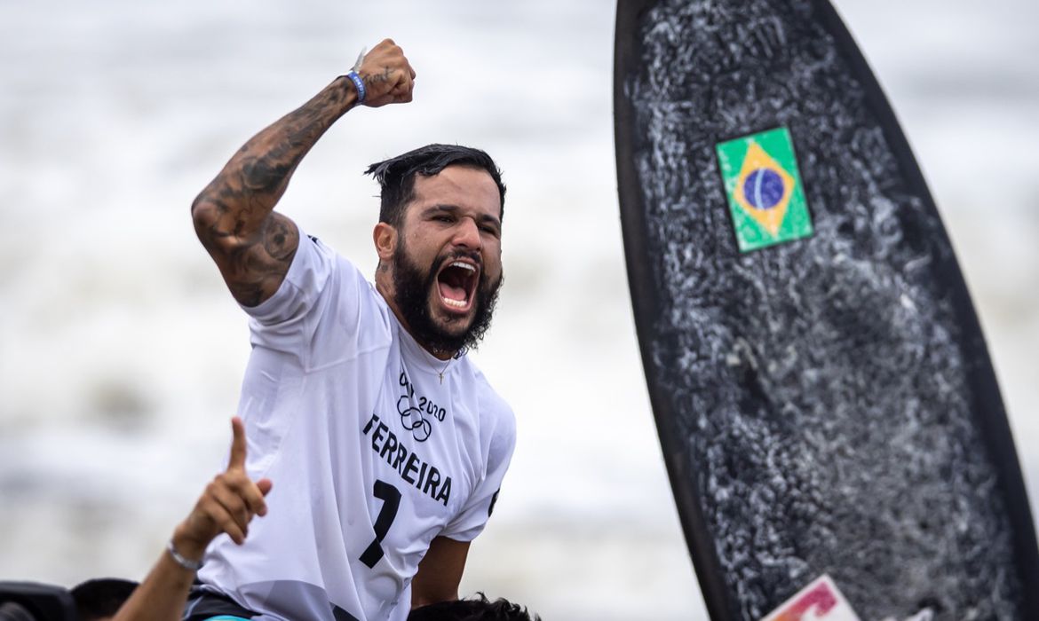 Ítalo Ferreira ouro em Tóquio 2020