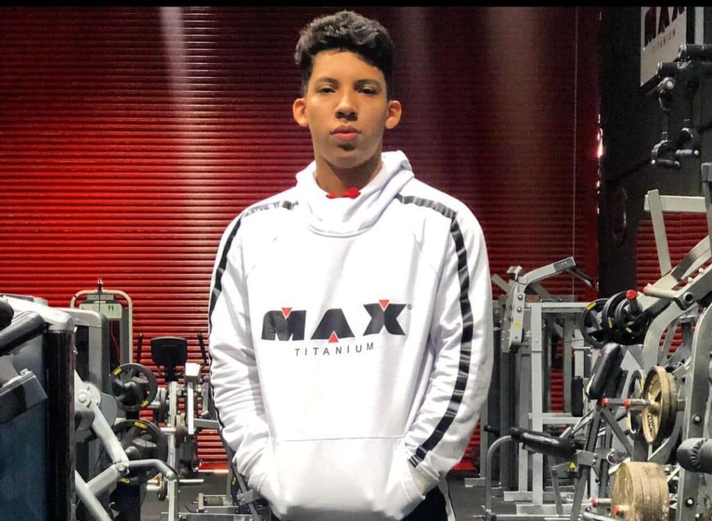 Mini Dino revela não fazer mais parte do time da Max Titanium