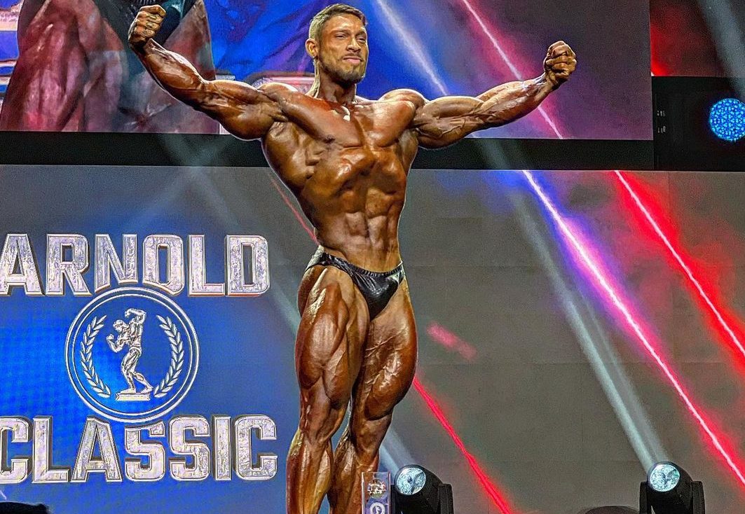 Poses da categoria Classic Physique - Conheça quais são