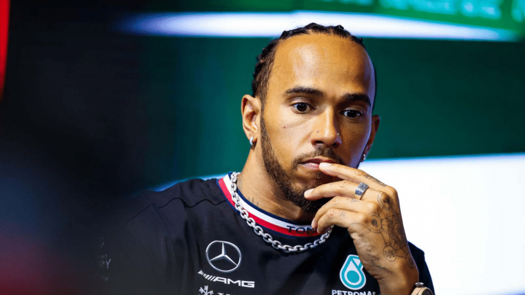 Lewis Hamilton sobre seu carro: “não consigo me conectar”