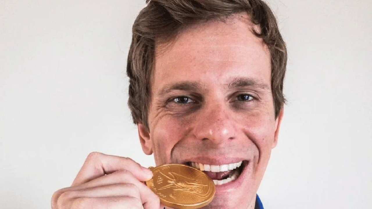 César Cielo é o 3º brasileiro no Hall da Fama Internacional
